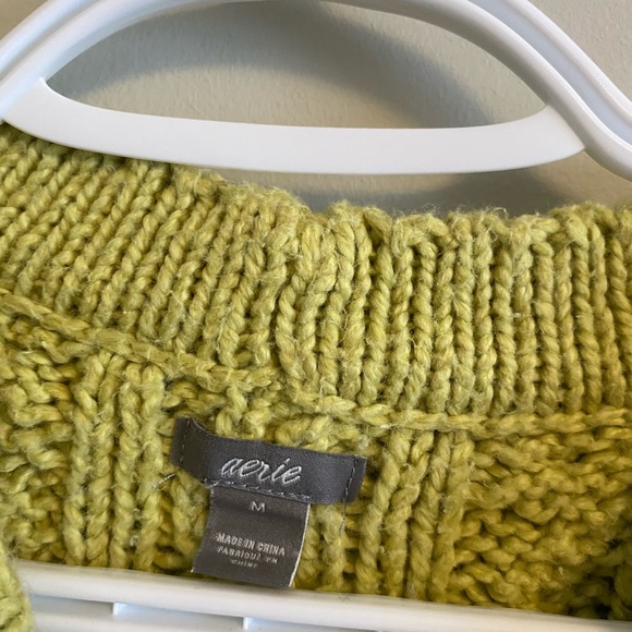 SOLD 🚫 Aerie Sweater 🤩 - Picture 4 of 4